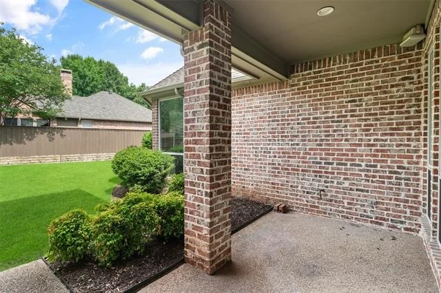Photo of 906 Glen Rose Drive