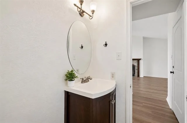 Photo of 5633 Powers Street