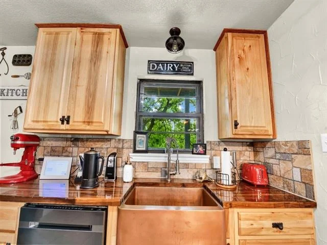 Photo of 766 Deer Trail