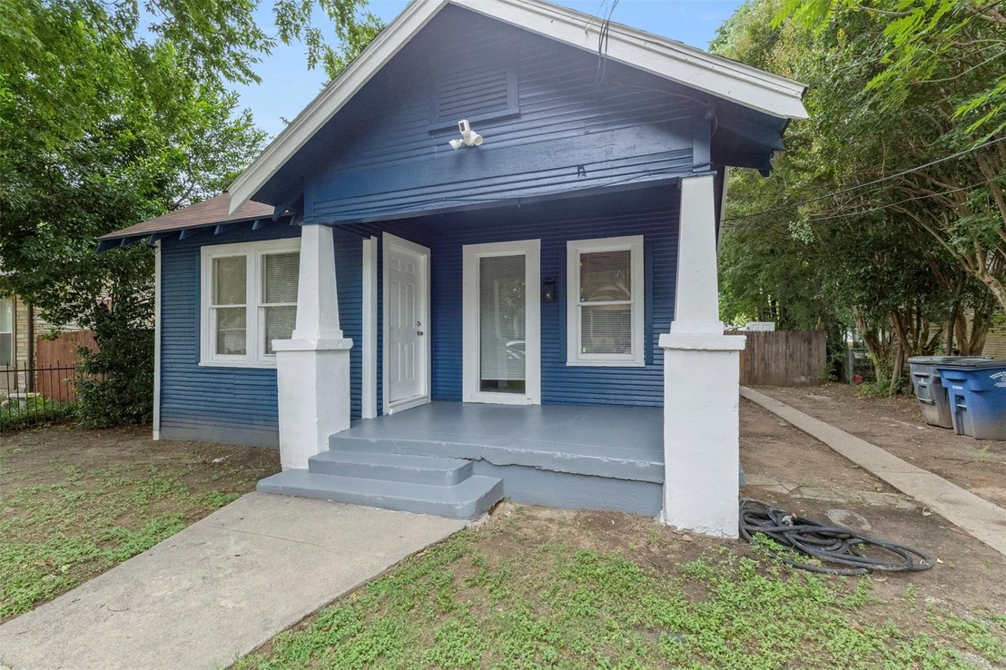 Photo of 3227 Spring Avenue