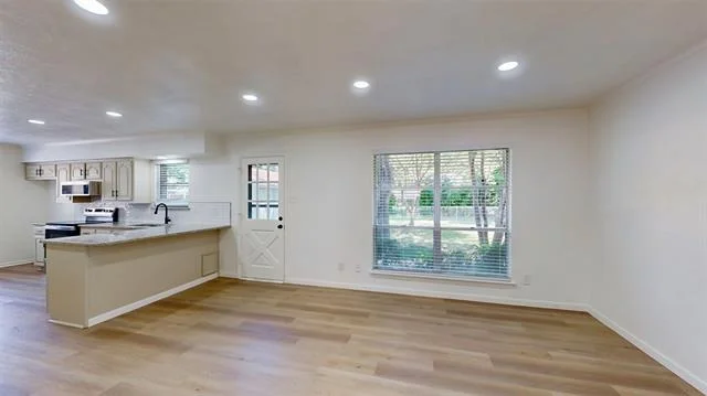 Photo of 2530 Robin Lane