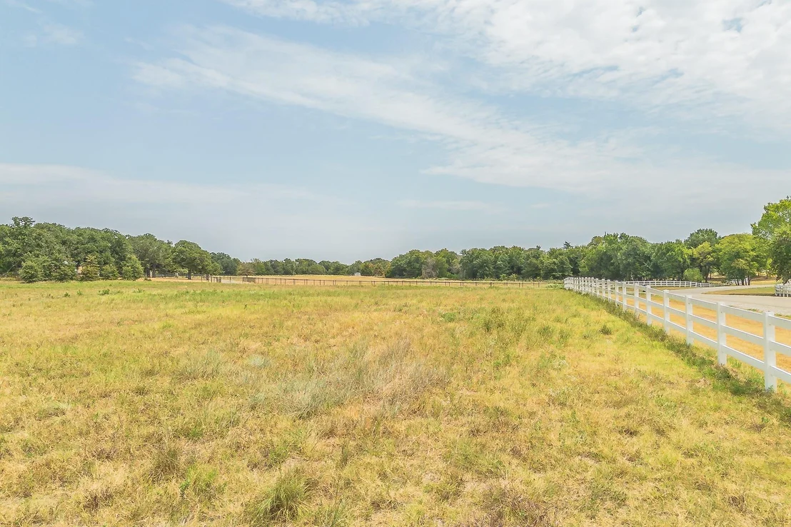 Photo of 335 County Road 1264