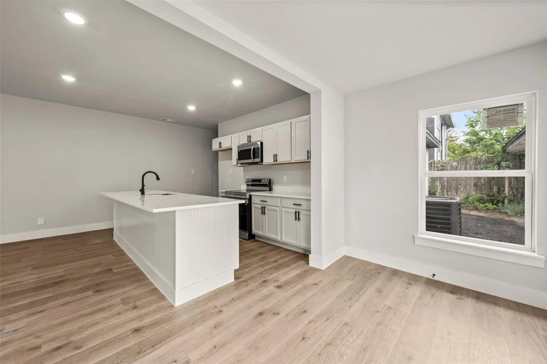 Photo of 900 N 22nd Street