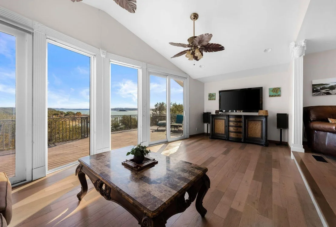 Photo of 8007 Sharon Road