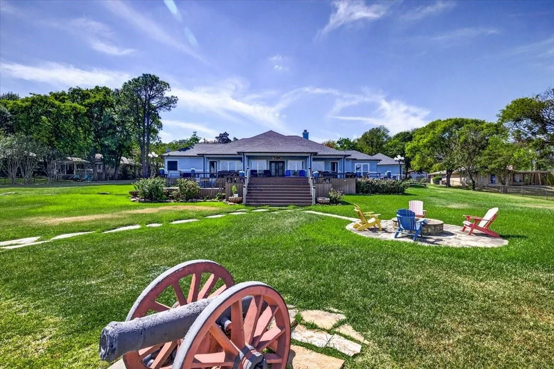 Photo of 507 Nob Hill Lane