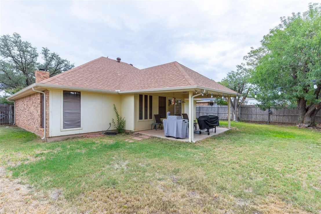 Photo of 3166 Constitution Avenue