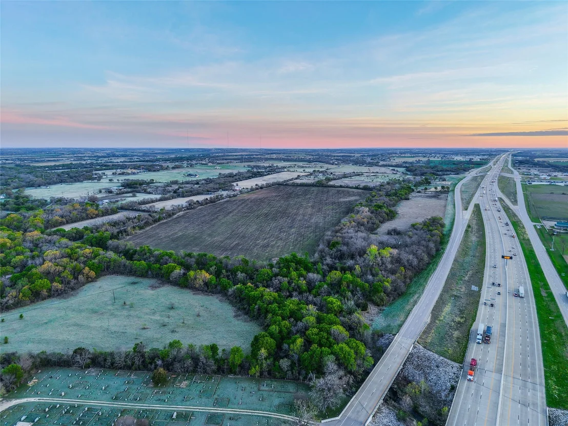 Photo of UNK Ih 35