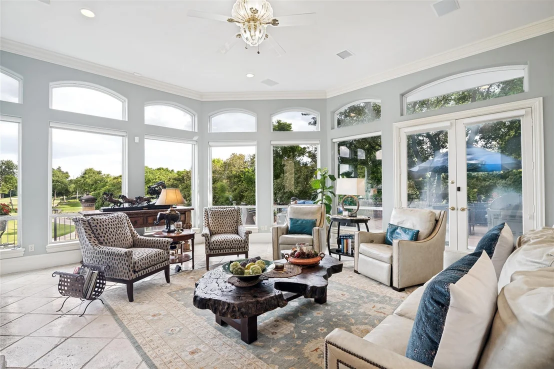 Photo of 5528 Gleneagles Drive