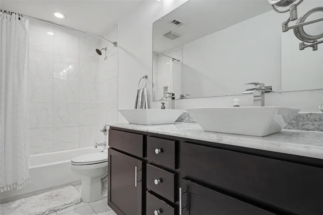 Photo of 1605 Blake Drive