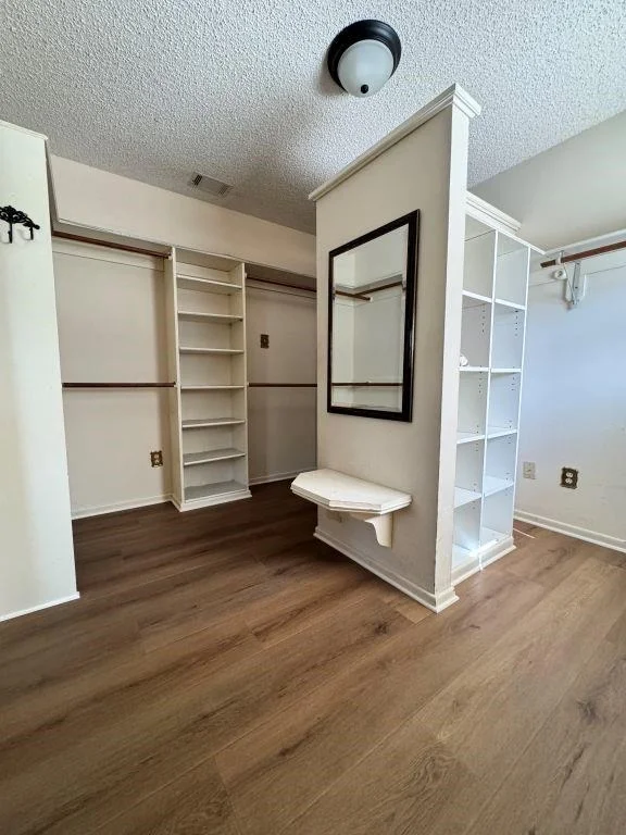 Photo of 8260 Tudor Lane