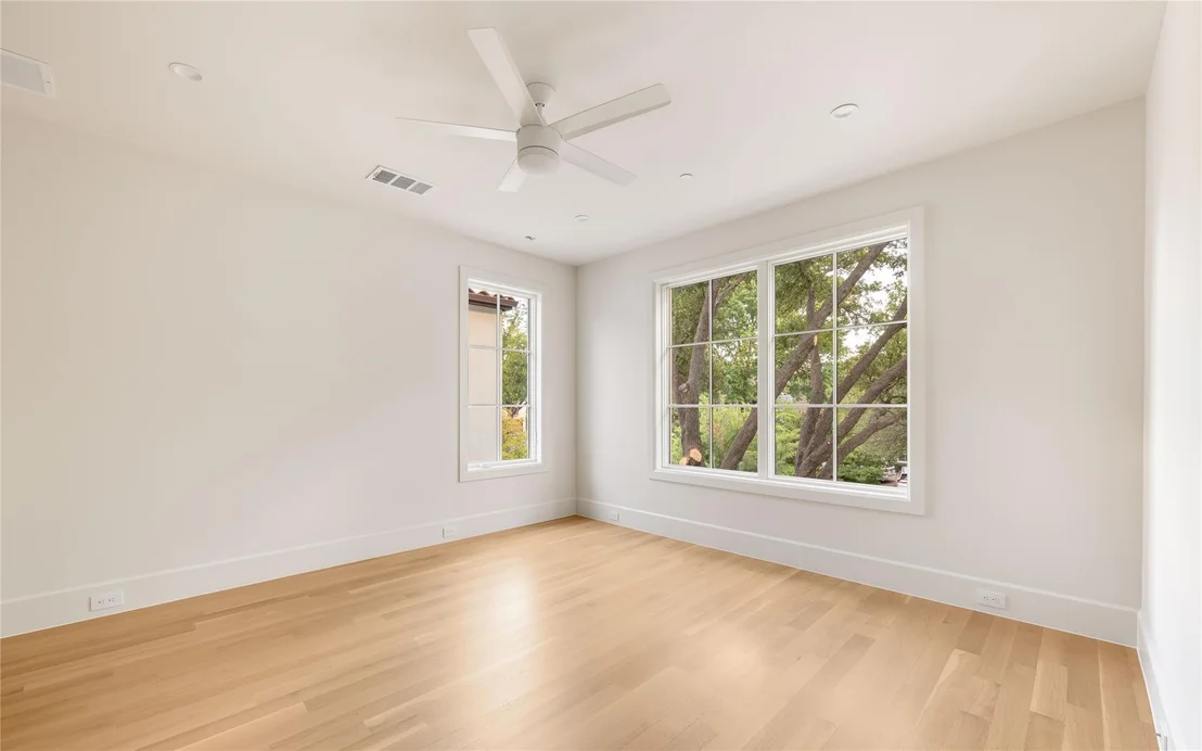 Photo of 3106 Cornell Avenue
