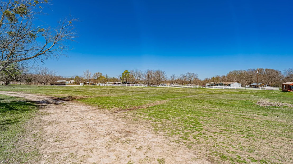 Photo of 528 Stonegate Drive