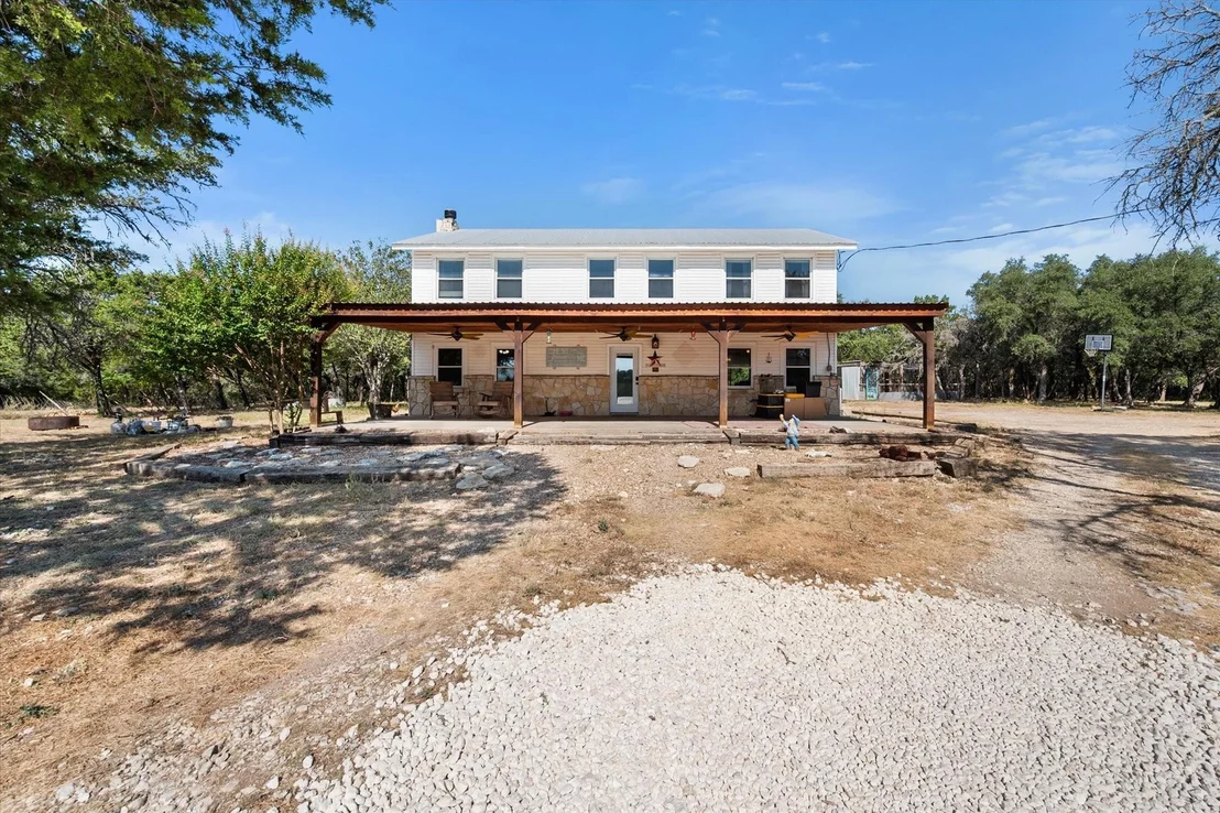 Photo of 355 County Road 2800