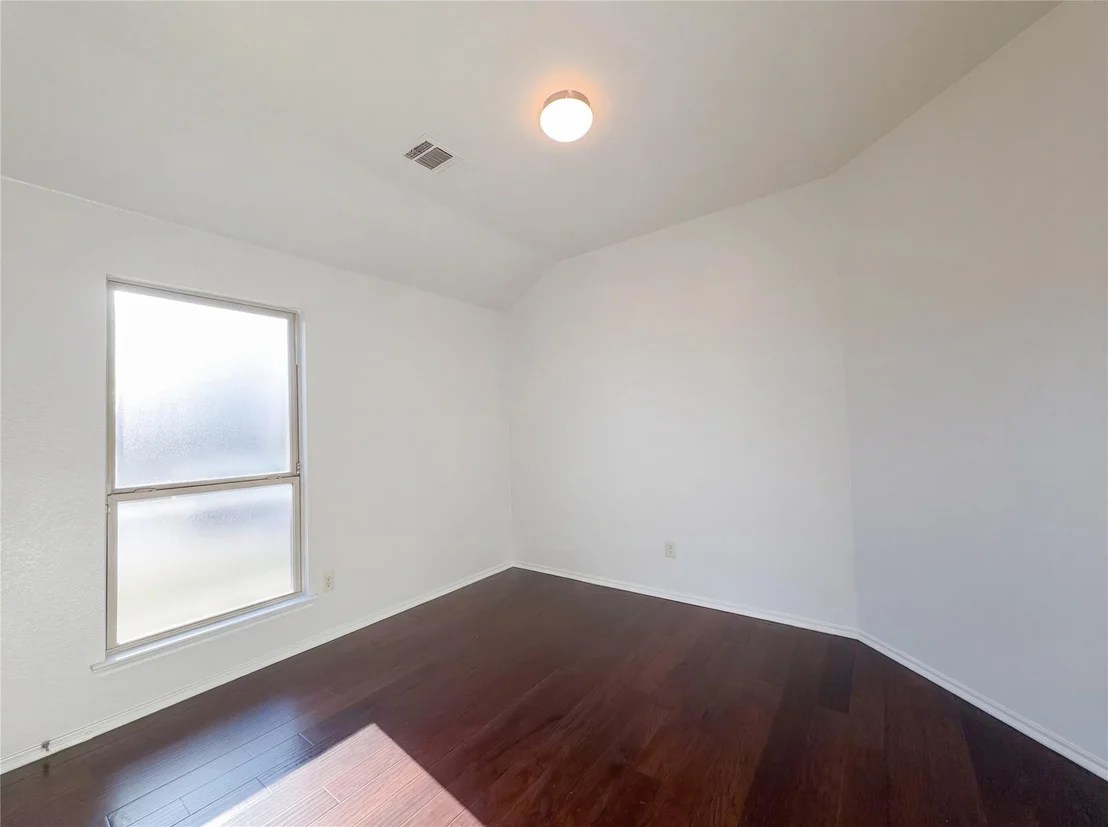 Photo of 5591 Coventry Drive