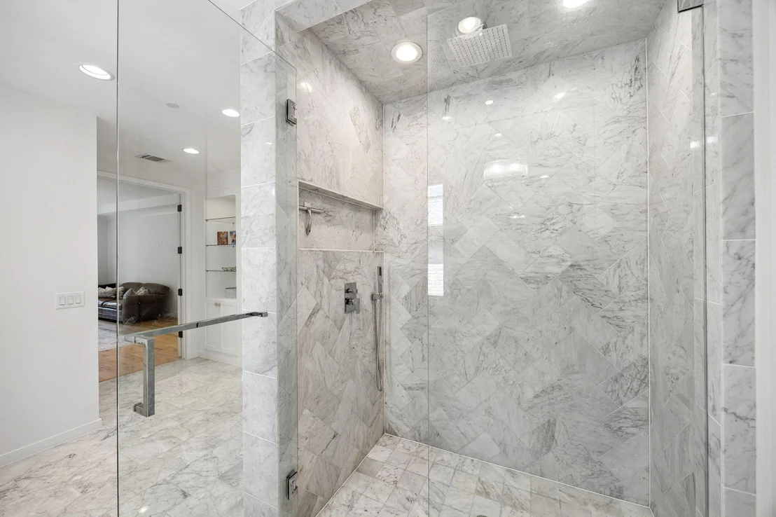 Photo of 4437 Grassmere Lane