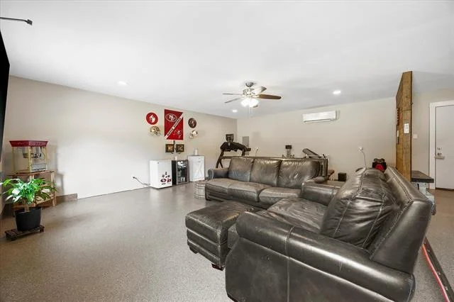 Photo of 5848 County Road 283