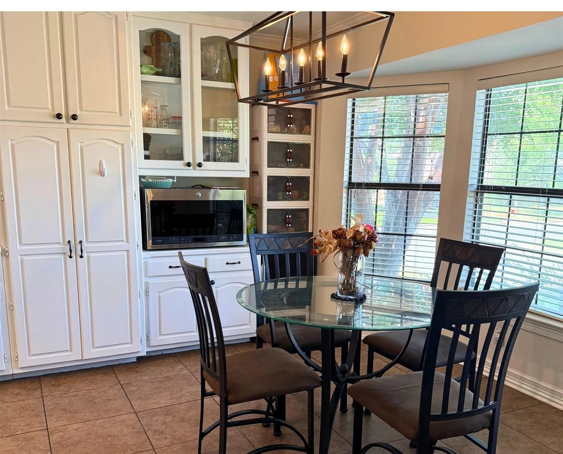 Photo of 6004 Lakehurst Drive