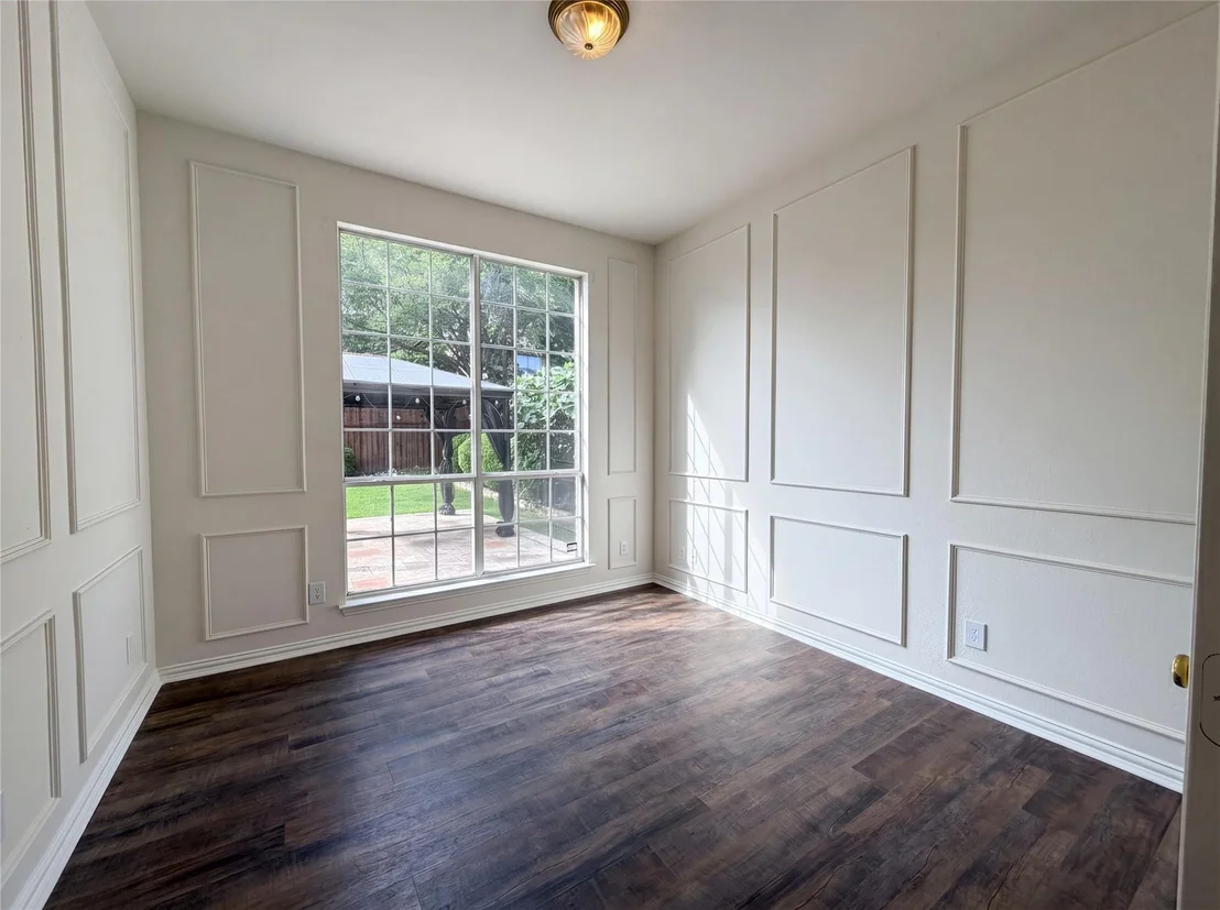 Photo of 1429 Greenbriar Drive