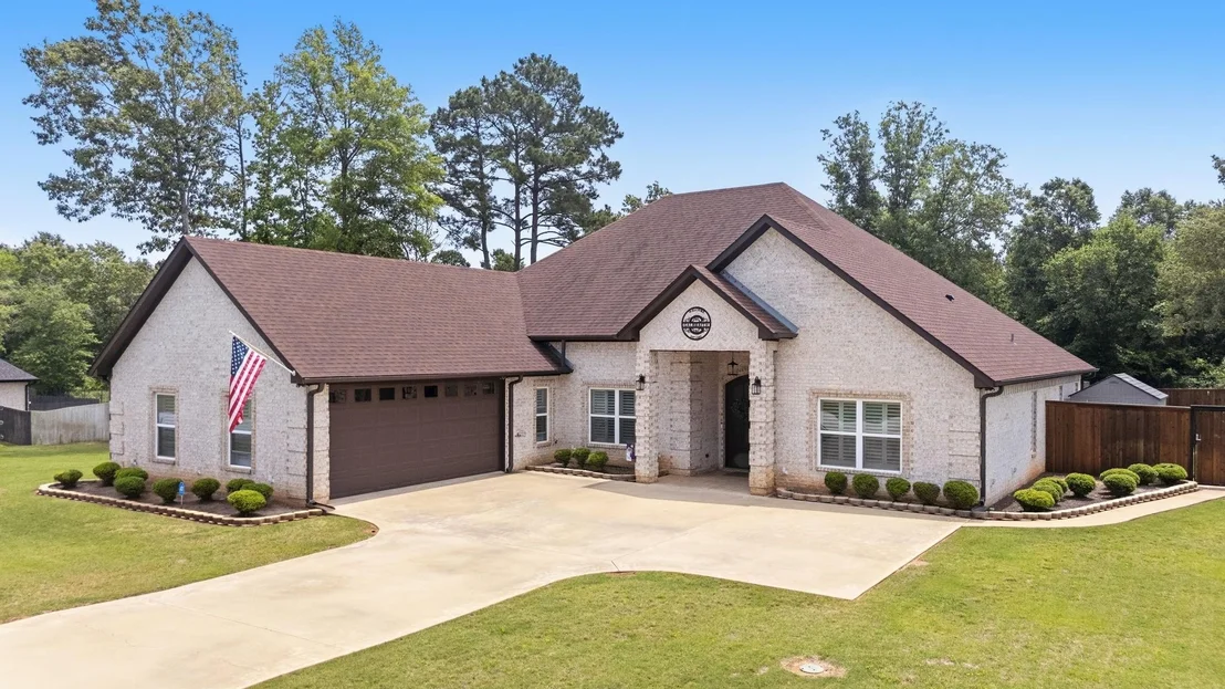 Photo of 20926 Patriot Circle
