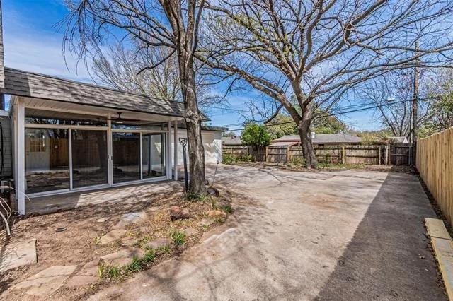 Photo of 1160 Harrison Lane