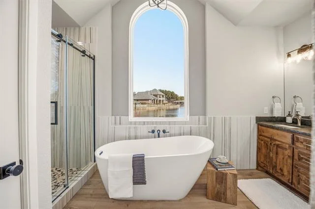 Photo of 2309 River Road