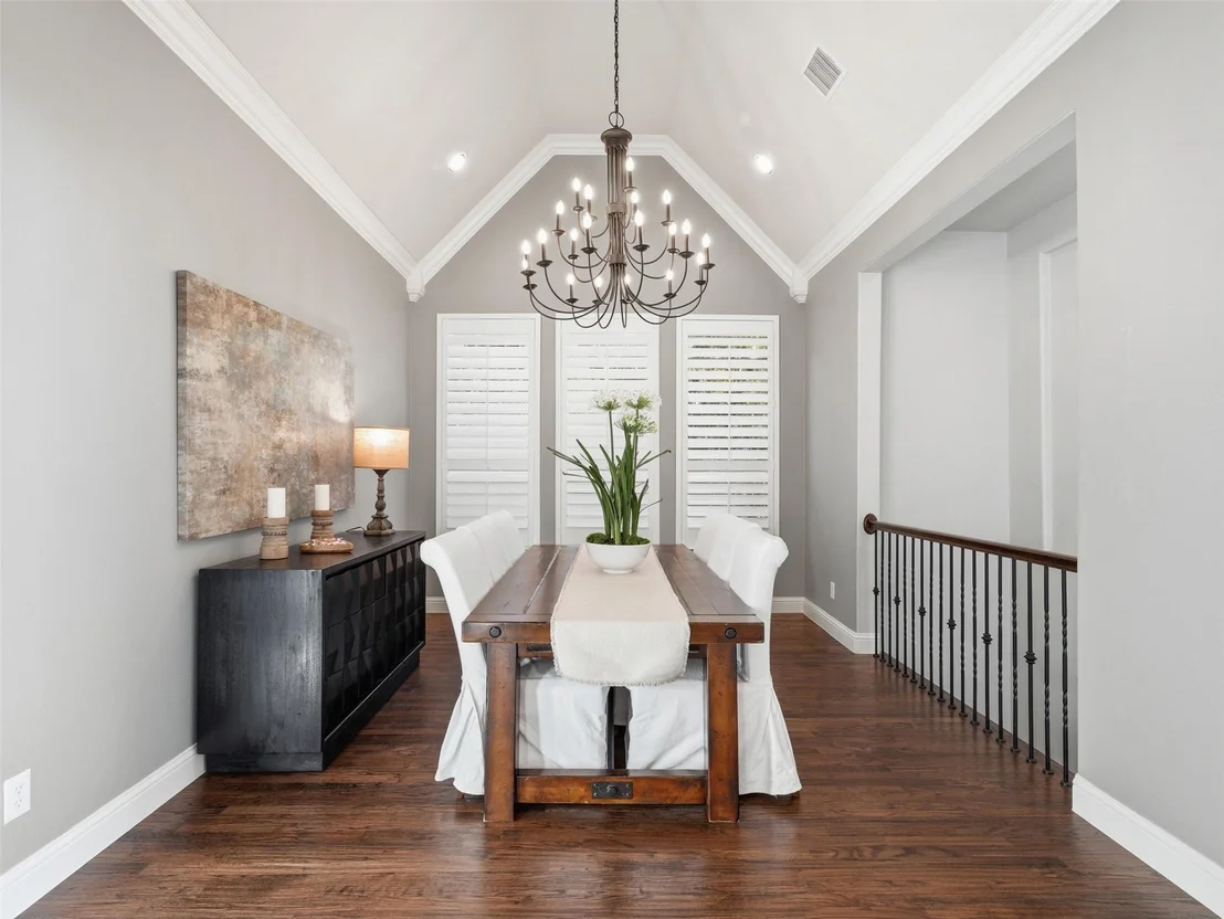 Photo of 1221 Falcon Drive