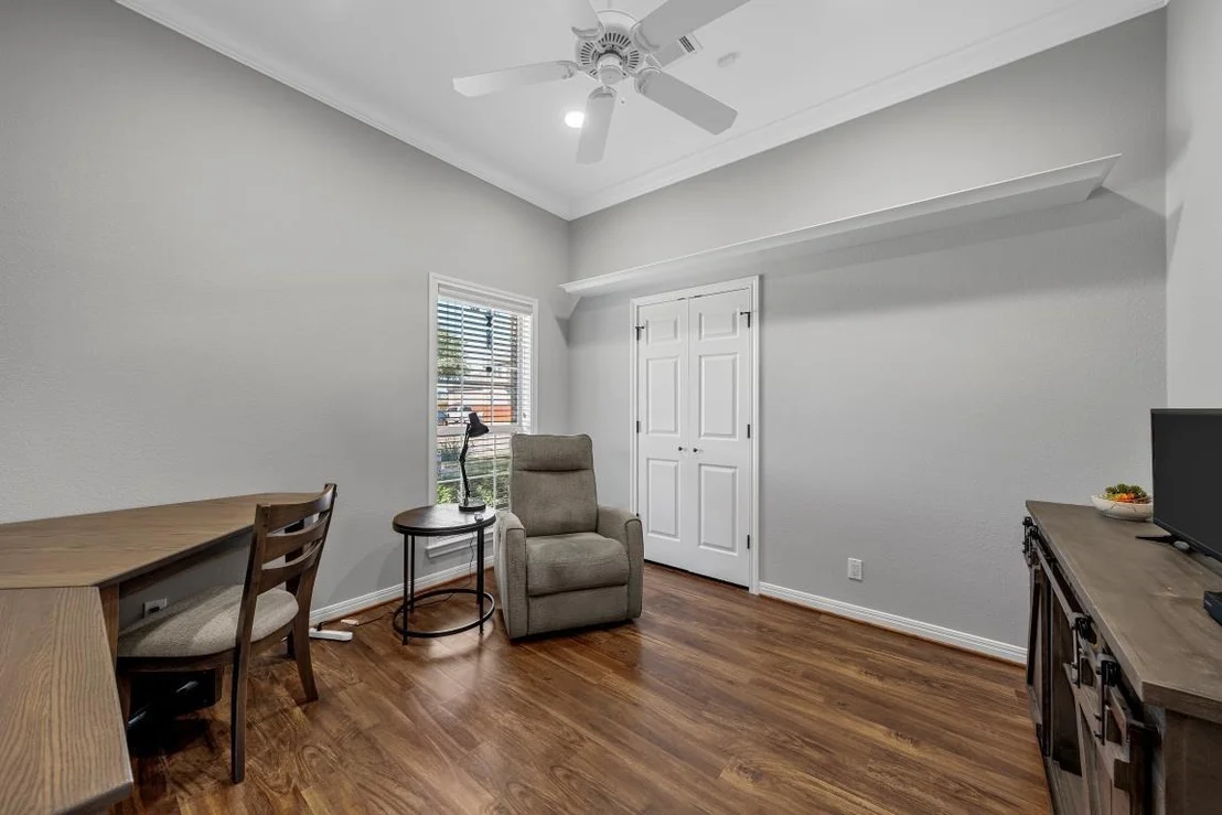 Photo of 2324 Paddington Way
