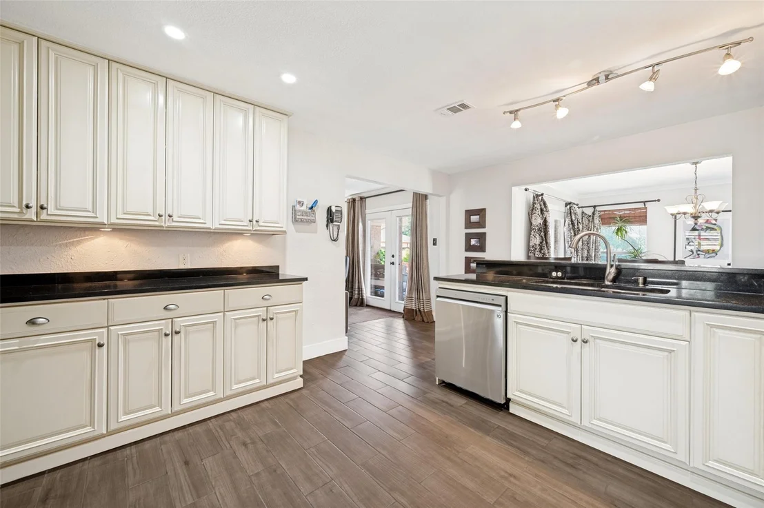 Photo of 6949 Freda Lane