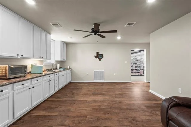 Photo of Unit A at 1404 Mcconnell Road