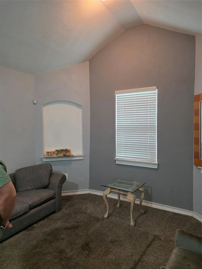 Photo of 2210 Eugene Street