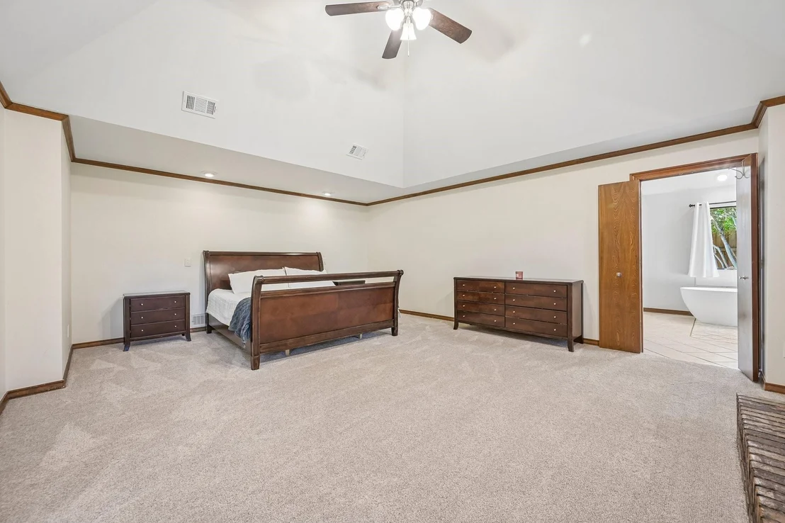 Photo of 925 Spring Brook Drive