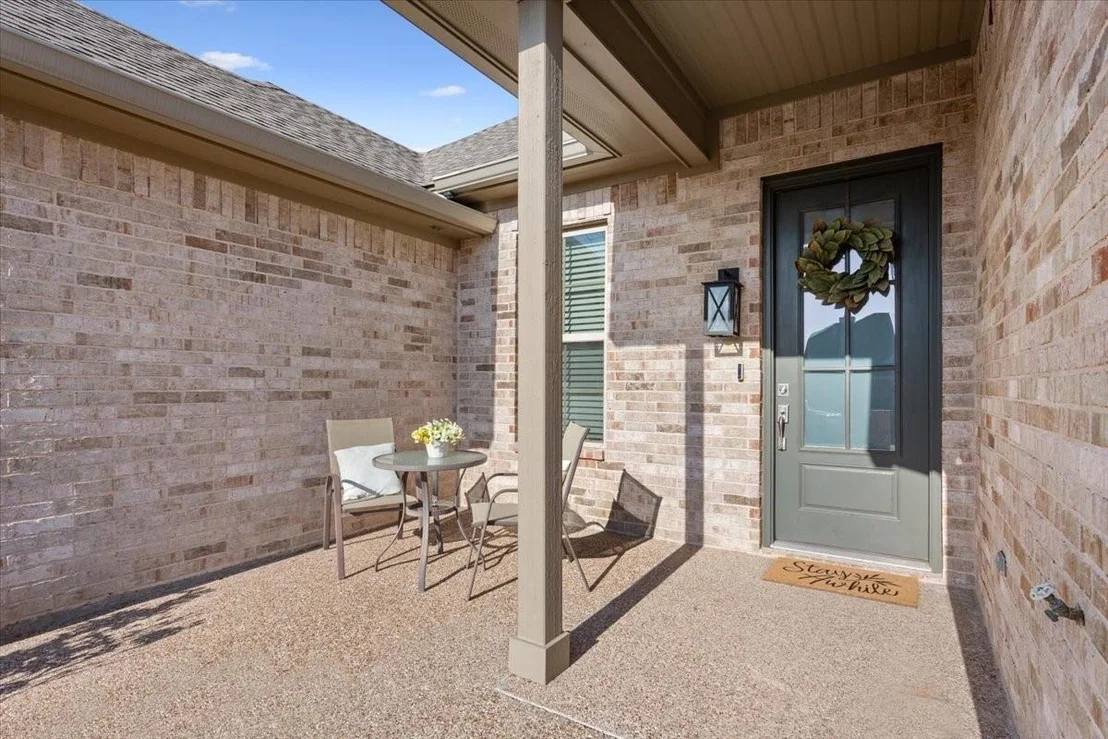 Photo of 10337 Fallen Leaf Drive