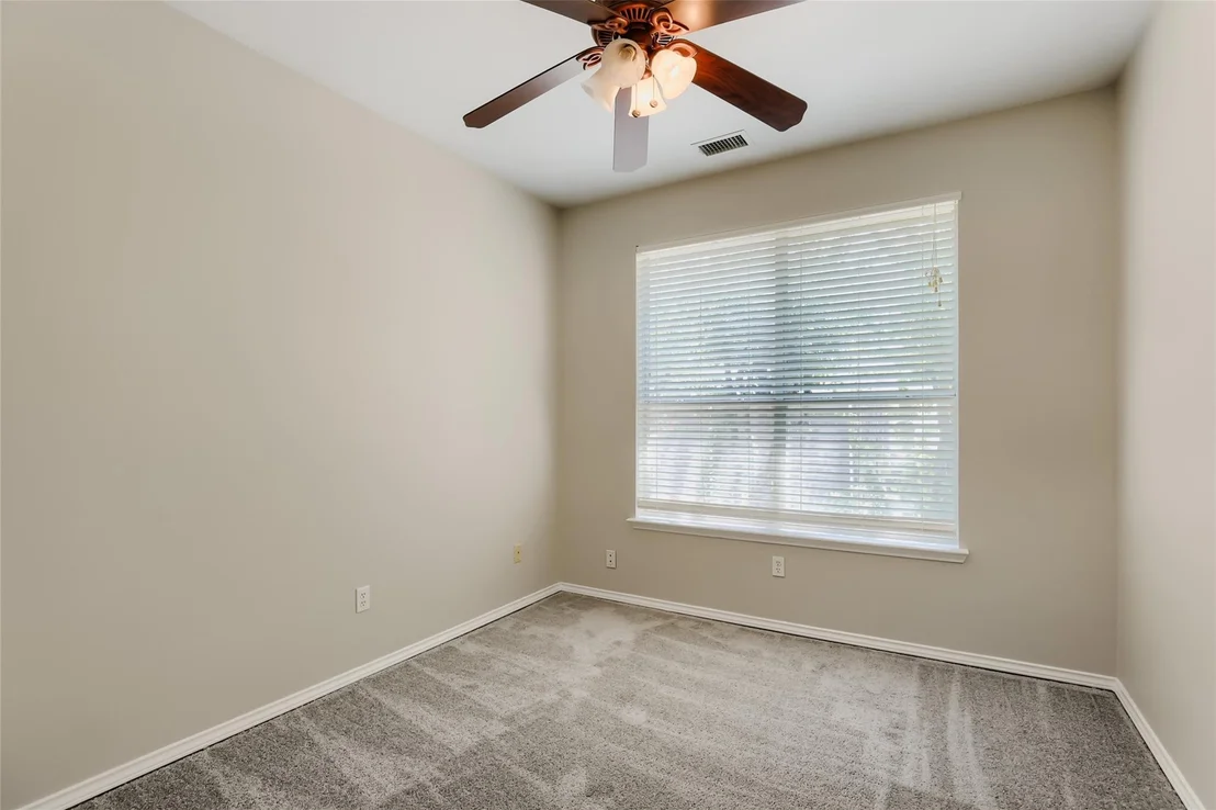 Photo of 316 Shady Timbers Lane