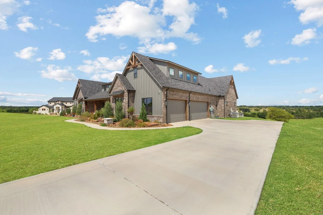 Photo of 210 Wren View