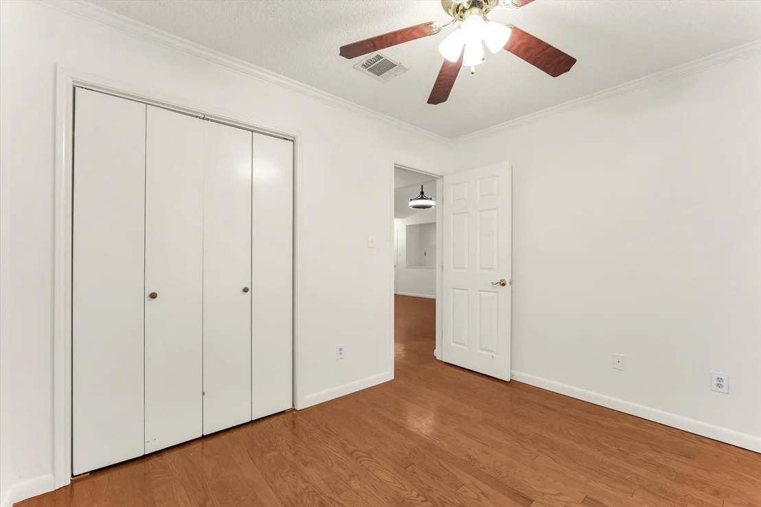 Photo of 4626 Lexington Street