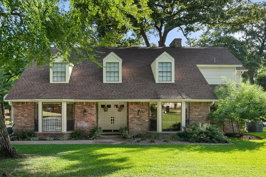 Photo of 1700 Jennifer Circle