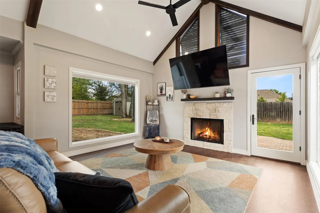 Photo of 237 E Hideaway Lane