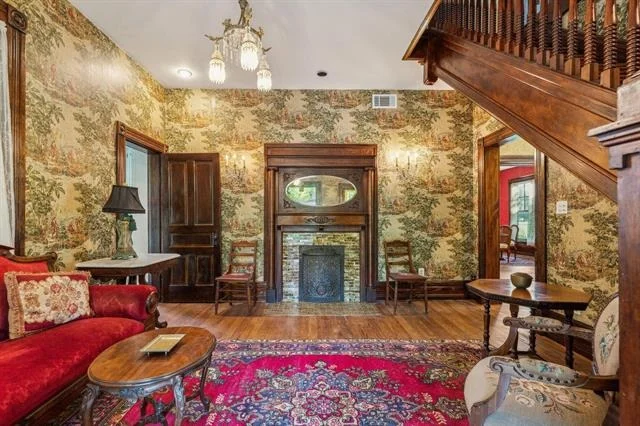 Photo of 405 W Clifton Street