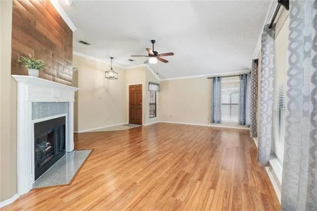 Photo of 3848 Dalston Lane