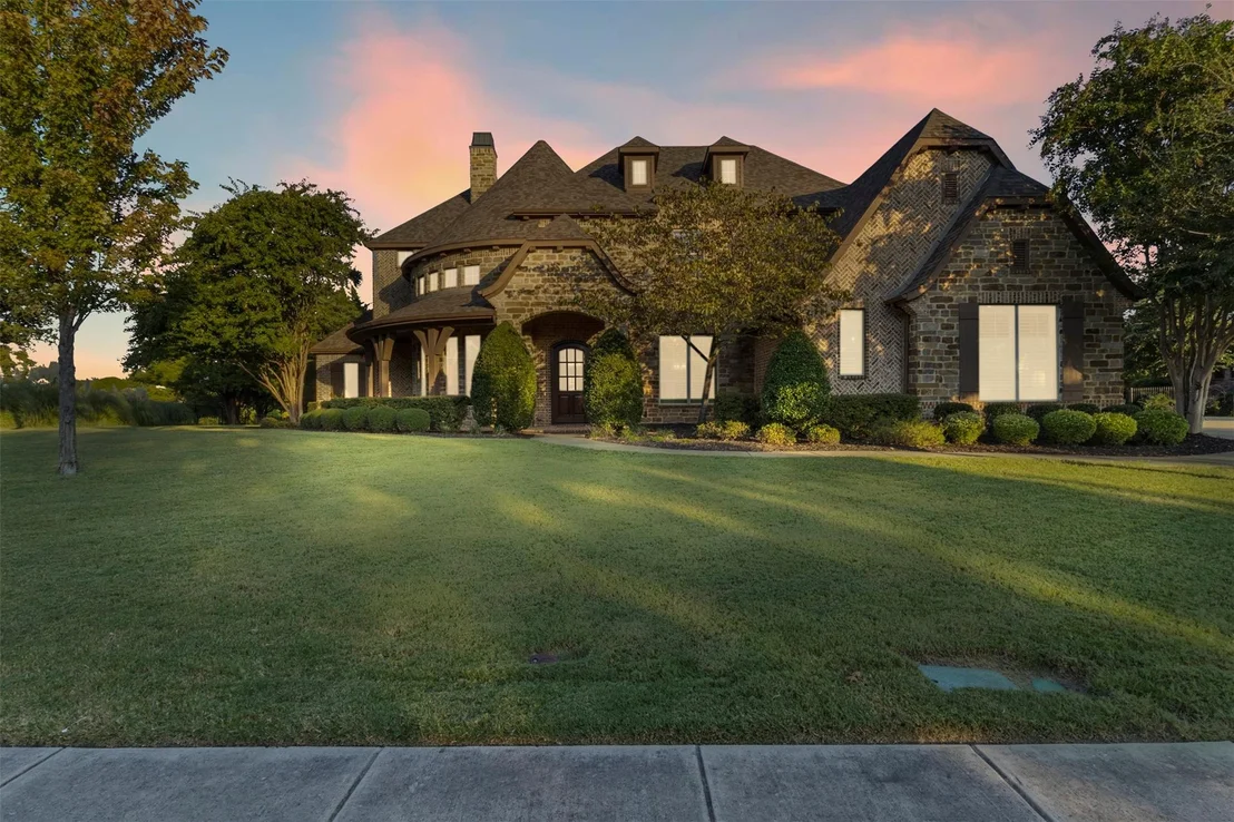 Photo of 1025 Cedar Glen Trail