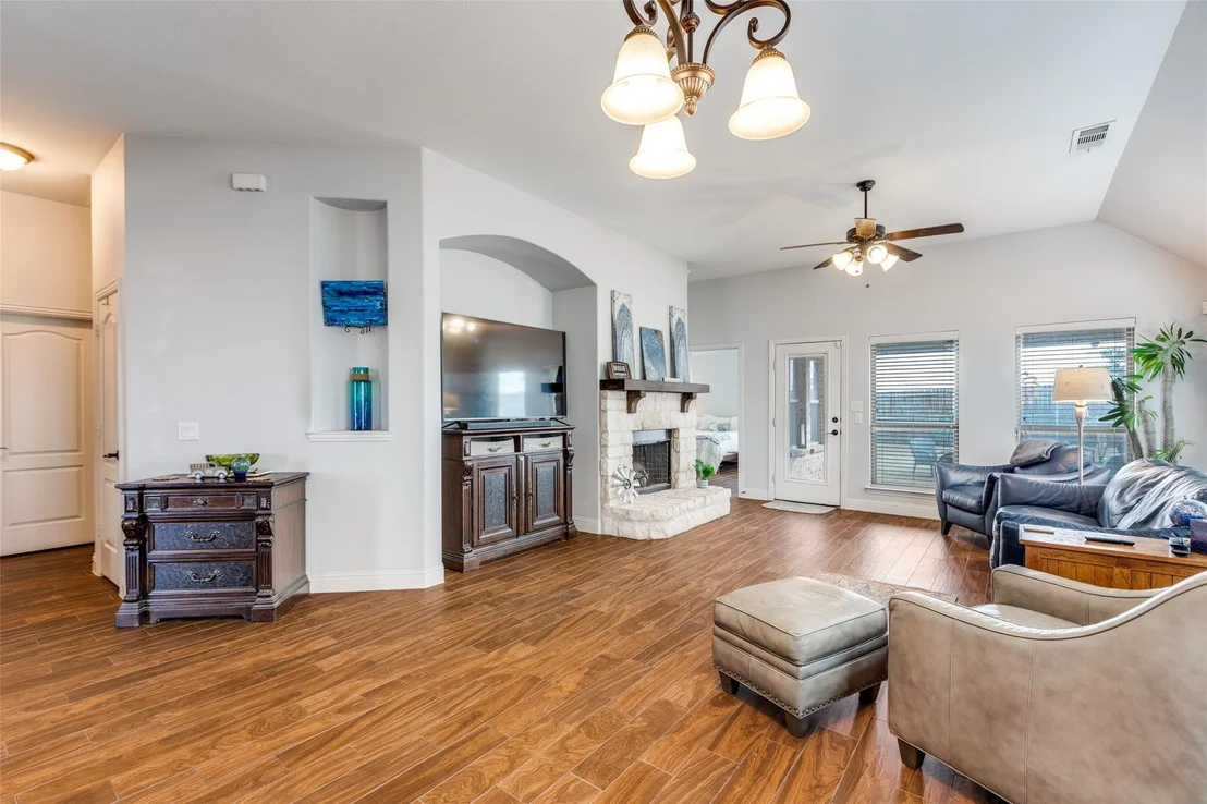 Photo of 513 Thompson Drive