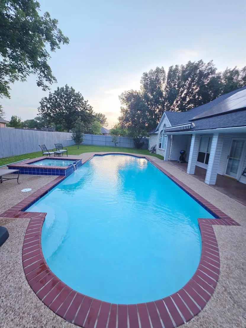 Photo of 520 Red River Road