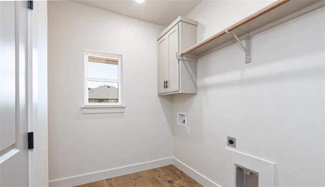 Photo of 140 Logan