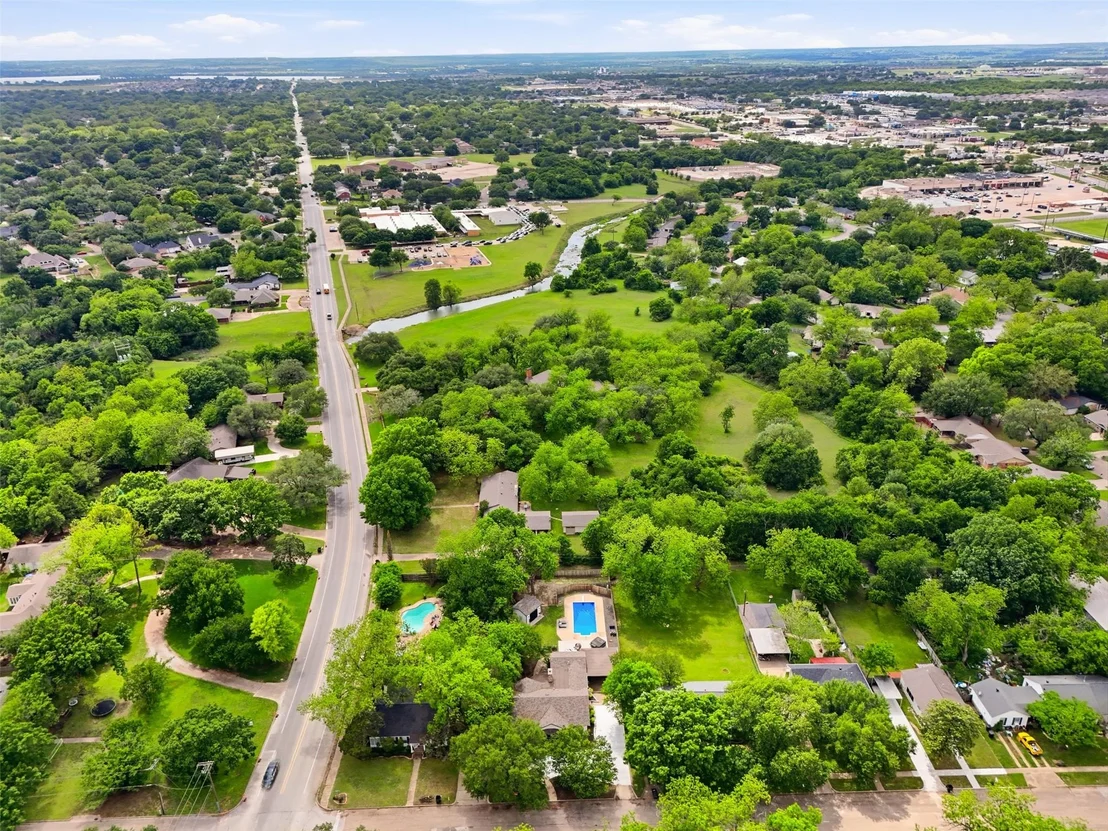 Photo of 216 Sunset Drive