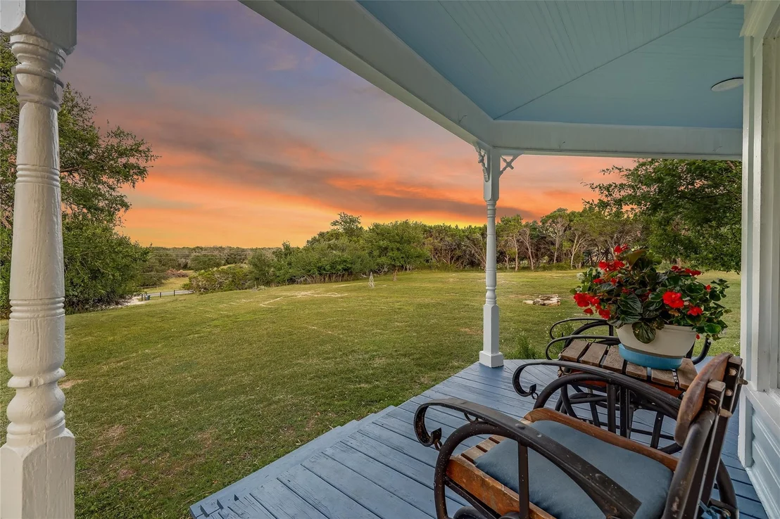 Photo of 13471 Cedar Valley Road
