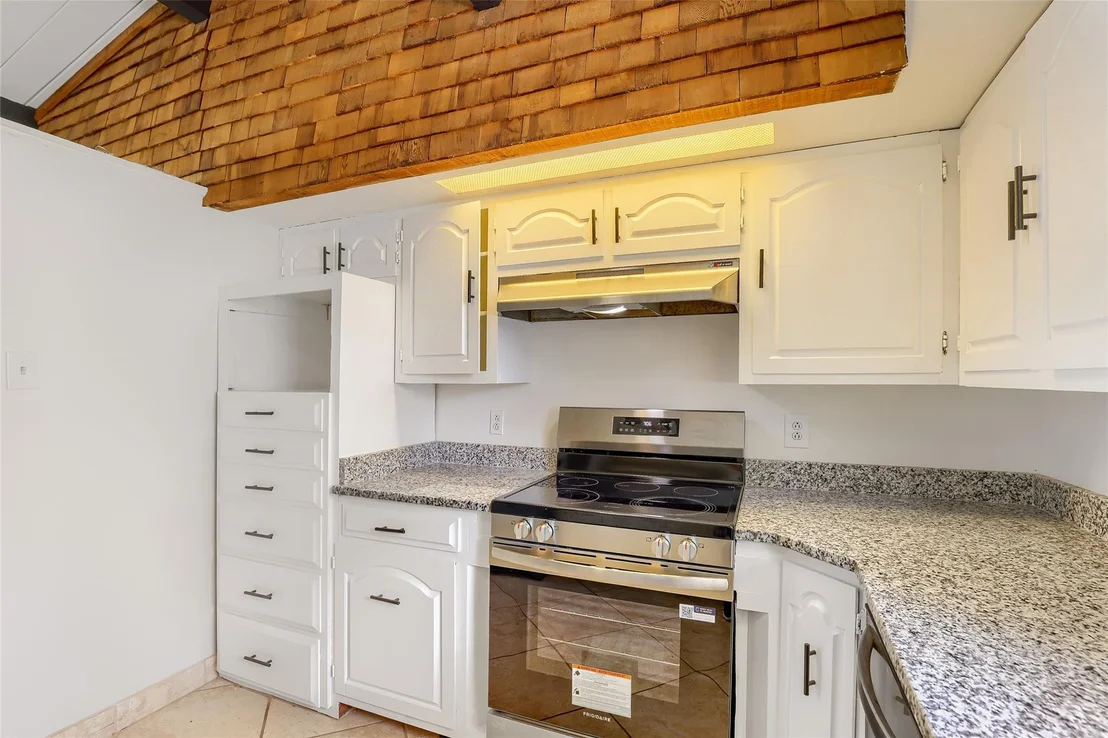 Photo of 741 Greenhaven Drive