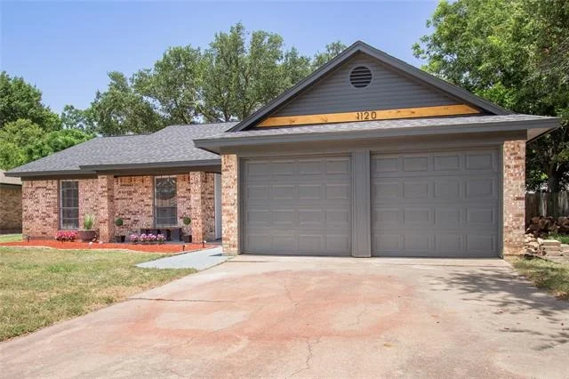 Photo of 1120 S Timberline Drive