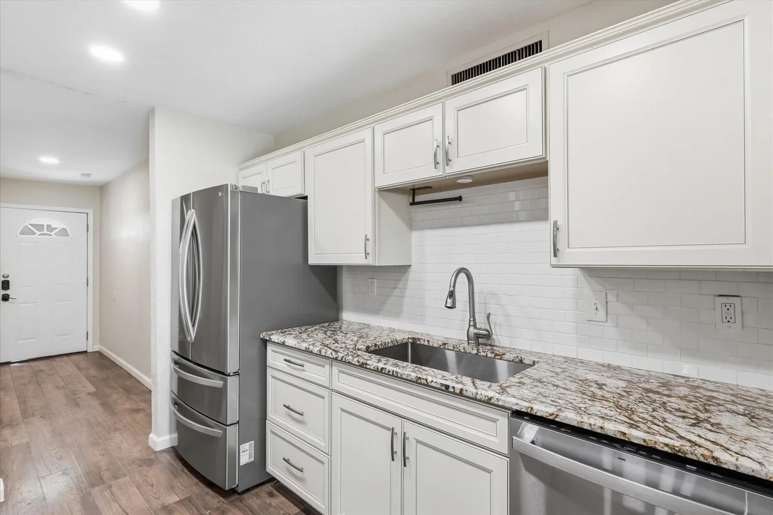 Photo of 5561 Rutledge Drive