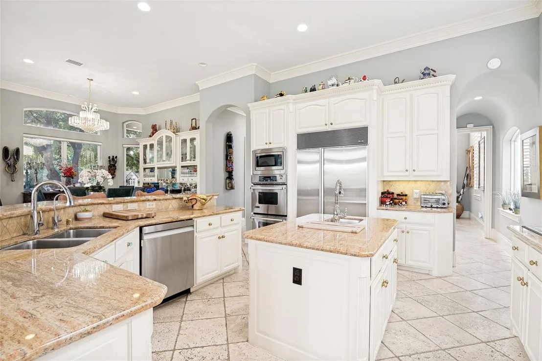 Photo of 5528 Gleneagles Drive
