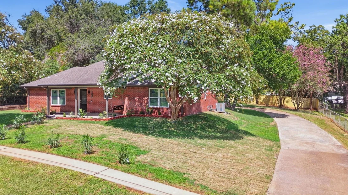 Photo of 119 Stephanie Drive